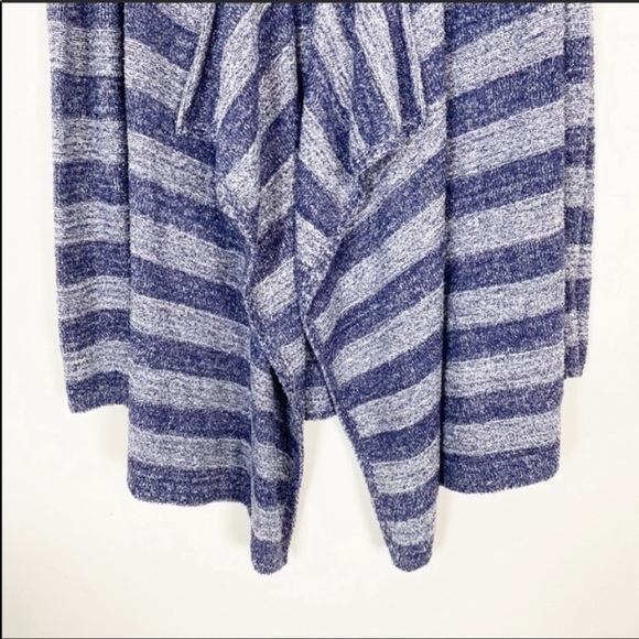 LIKE NEW BAREFOOT DREAMS Blue Stripe Cozy Soft Bamboo chic lite Cardigan Sweater - Picture 5 of 8